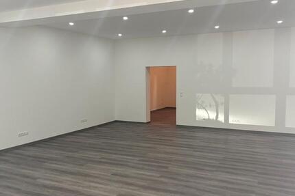 182qm2 vollsanierte Gewerbefläche Bonn-Plittersdorf zimmer