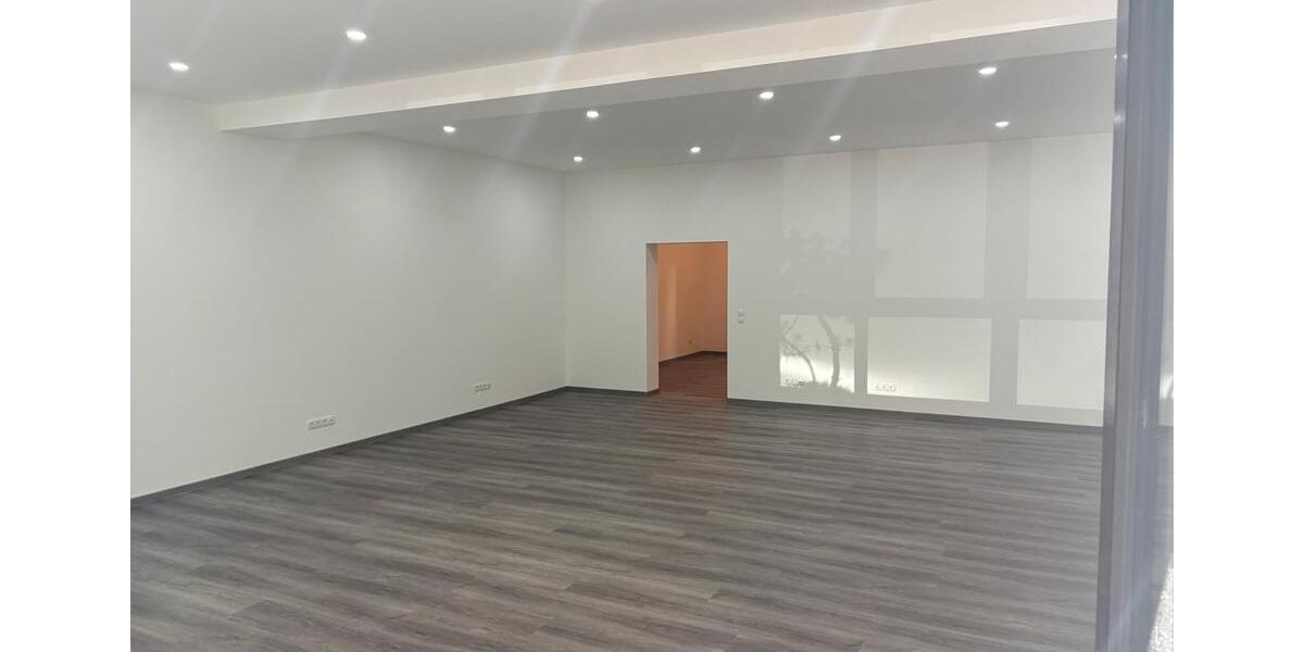 182qm2 vollsanierte Gewerbefläche Bonn-Plittersdorf zimmer