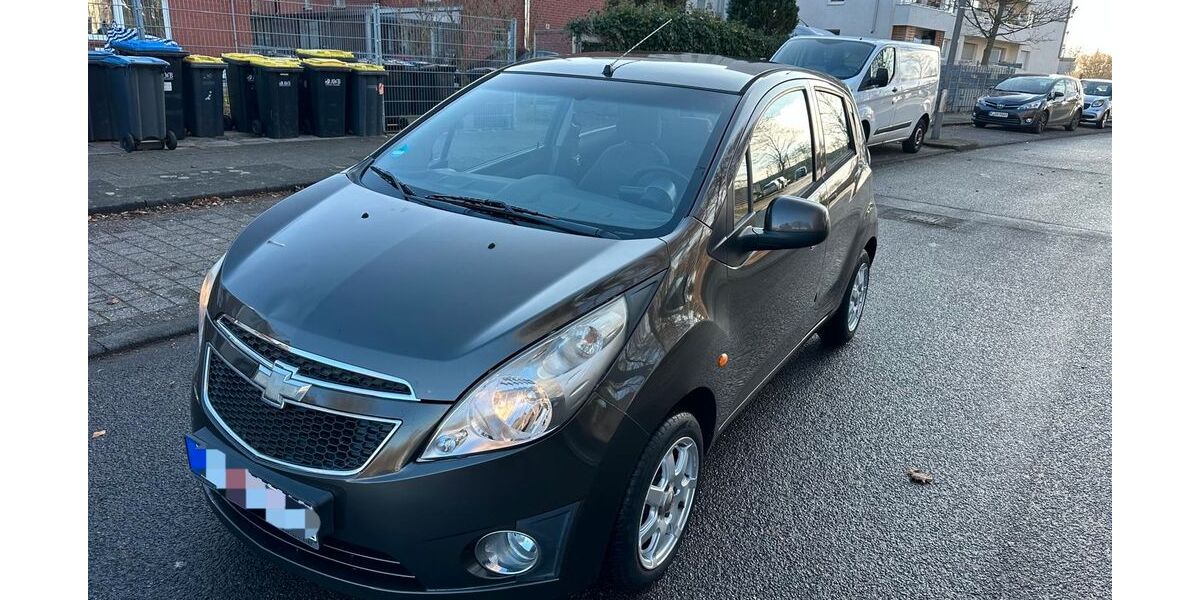 Chevrolet Spark 106.850 km 3.650 &euro; köln 50739