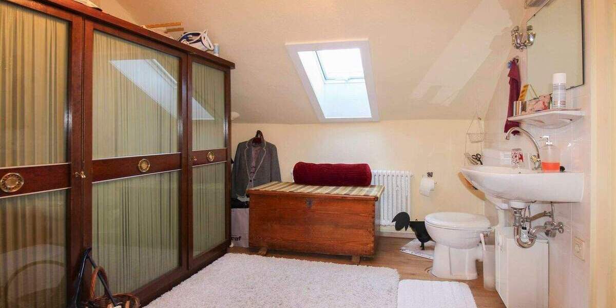 Doppelhaushälfte Bonn Mehlem - 2 Zimmer, 86 m&sup2;, 228.000&euro; | Angebot:25715919