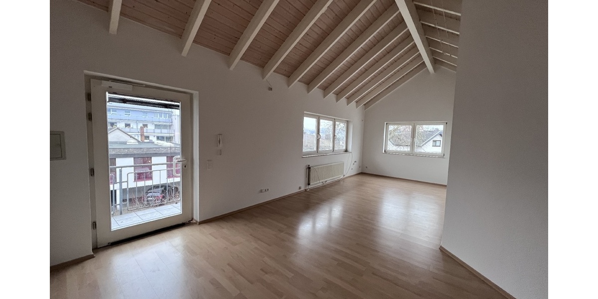 2-Zimmer-Dachgeschoss-Wohnung mit hohen Decken in Oberpleis - Dachgeschoßwohnung Königswinter Oberpleis | Angebot:26531230