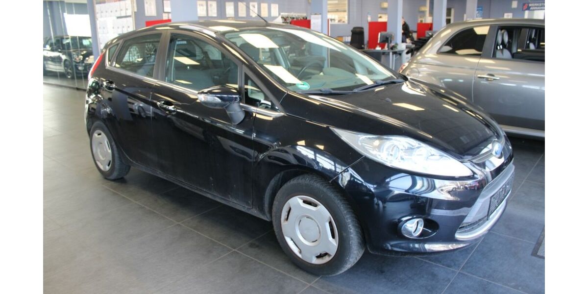 Ford Fiesta 83.440 km 4.980 &euro; Euskirchen 53881