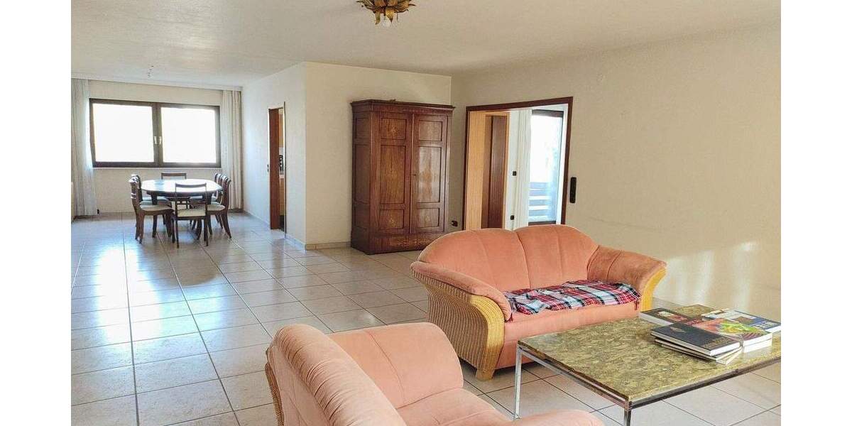 Großzügiges Reihenmittelhaus in Muffendorf mit Einliegerwohnung und sonnigem Atriumgarten 7 zimmer