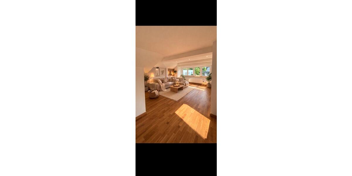 Dachgeschoßwohnung Königswinter - 2 Zimmer, 82 m&sup2;, 1.100&euro; | Angebot:25813878