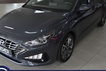 Hyundai i30 2.186 km 18.990 € Köln 51145