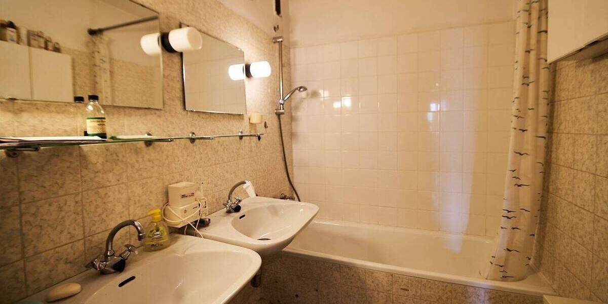 Etagenwohnung Bonn Beuel - 3 Zimmer, 67 m&sup2;, 250.000&euro; | Angebot:26869033