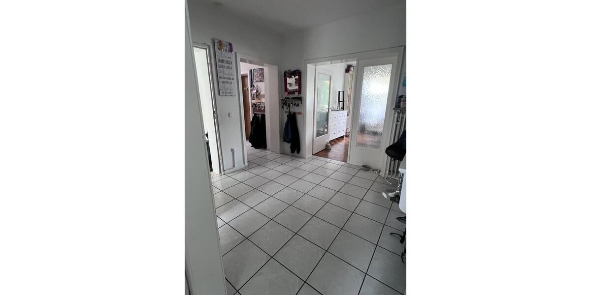 Etagenwohnung Rösrath - 4 Zimmer, 105 m&sup2;, 1.365&euro; | Angebot:24717248