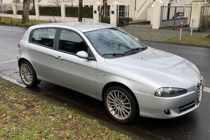 Alfa Romeo 147 90.000 km 3.400 &euro; Köln 50968
