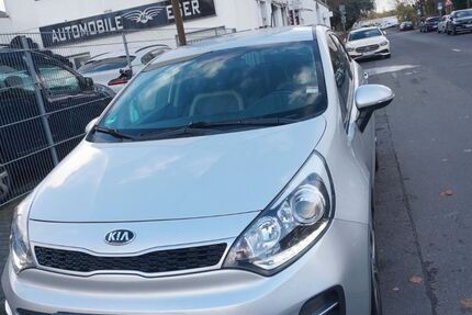 Kia Rio 189.000 km 5.999 € Köln 51143