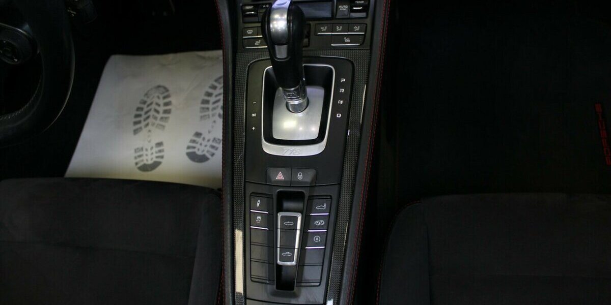 Porsche Boxster 718 GTS Sport-/AGA/Chrono/Design 73.299 km 61.480 &euro; Euskirchen 53881