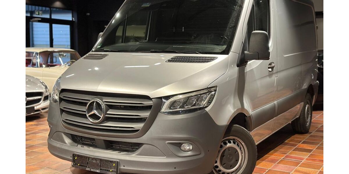Mercedes-Benz Sprinter 217.449 km 19.039 &euro; Bonn 53177