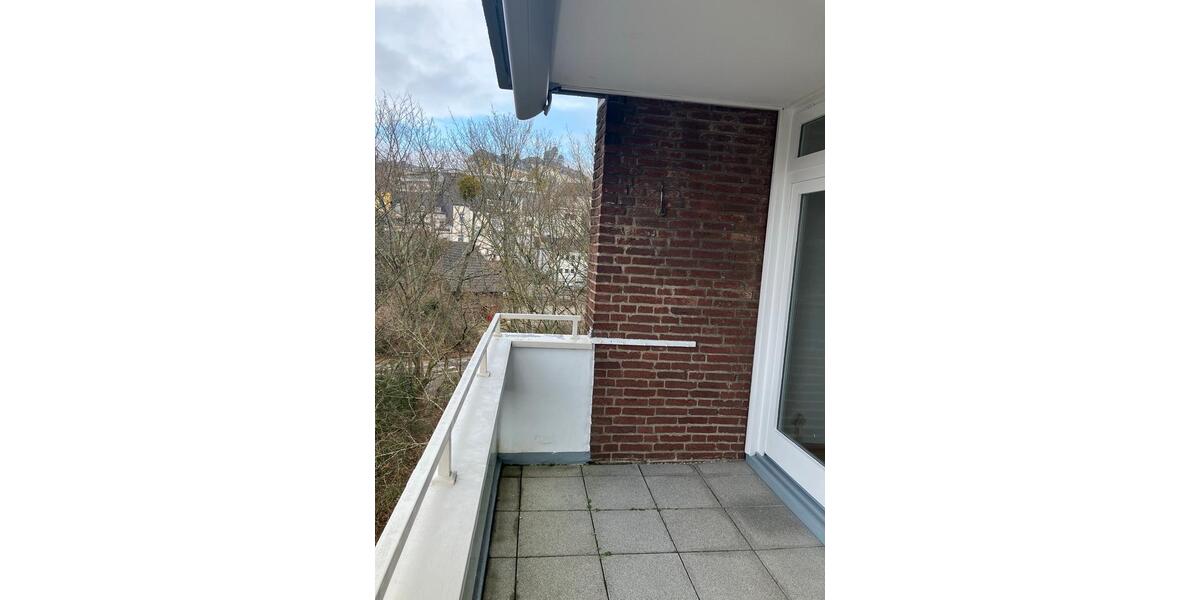 Etagenwohnung Bergisch Gladbach Alt-Frankenforst - 3 Zimmer, 80 m&sup2;, 1.535&euro; | Angebot:24743557