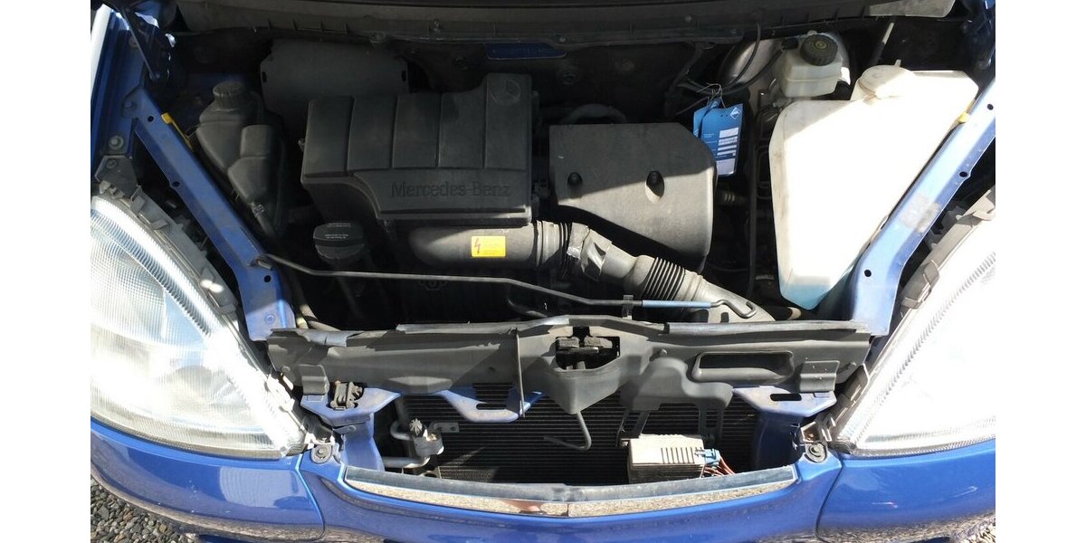 Mercedes-Benz A 190 AVANTGARDE AUTOMATIK KLIMA TEILLEDER 173.215 km 3.704 &euro; Köln 50858
