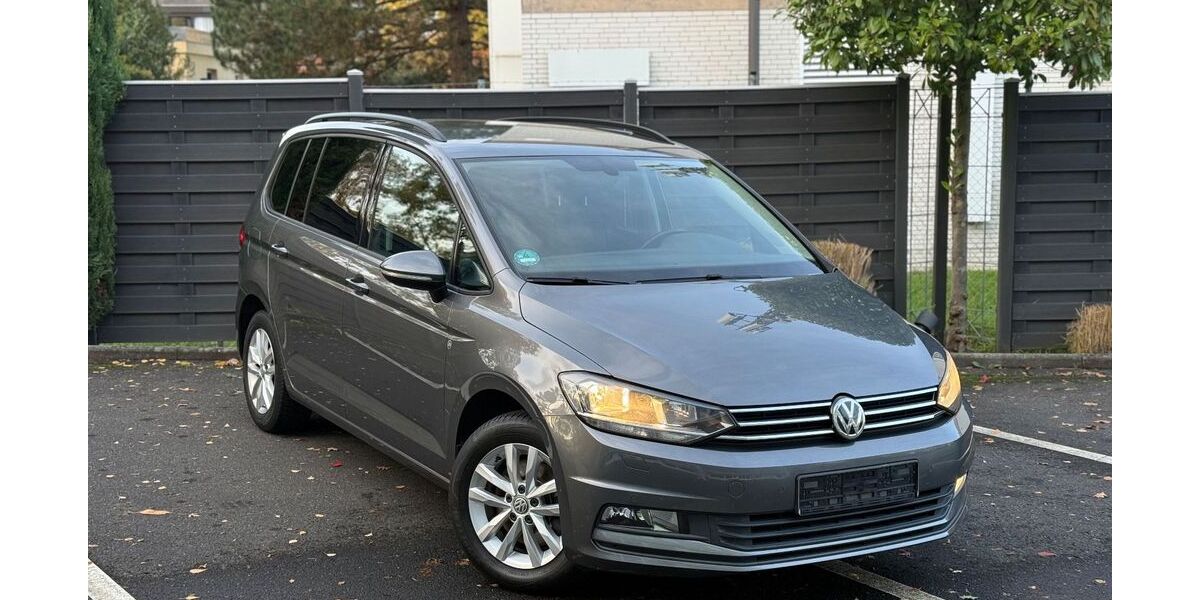 VW Touran 107.000 km 16.999 &euro; Bonn 53127