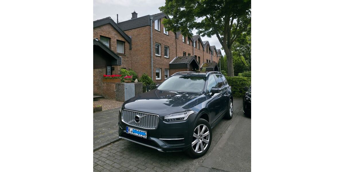 Volvo XC90 175.893 km 24.500 &euro; Köln 51143