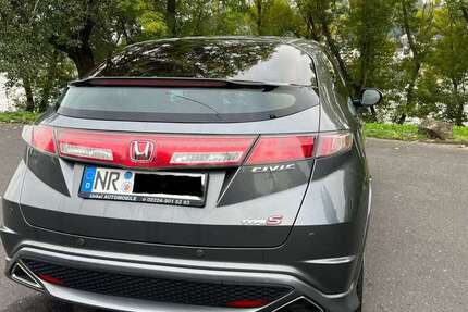 Honda Civic 169.540 km 4.300 € Erpel 53579