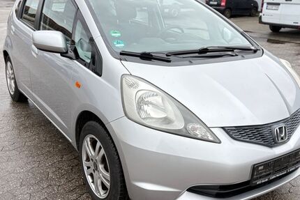 Honda Jazz 204.300 km 1.650 &euro; Bornheim 53332