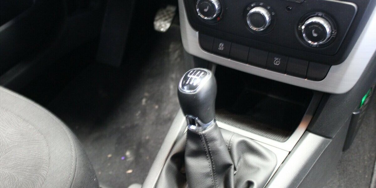 Skoda Yeti 1.2 TSI Ambition - 1.HAND - 82.360 km 10.980 &euro; Euskirchen 53881