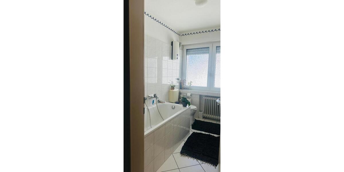 Dachgeschoßwohnung Köln Porz - 3 Zimmer, 82 m&sup2;, 244.000&euro; | Angebot:27201198