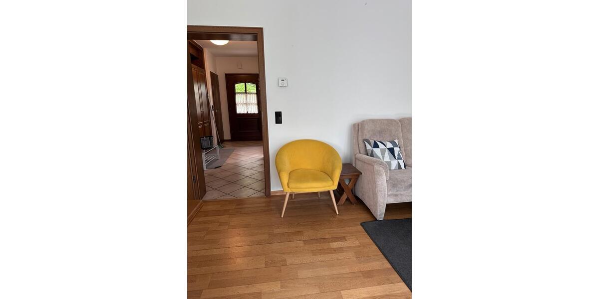 Erdgeschoßwohnung Bergisch Gladbach Alt-Frankenforst - 3 Zimmer, 83 m&sup2;, 1.100&euro; | Angebot:26426278