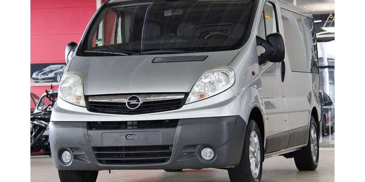Opel Vivaro 83.000 km 14.850 &euro; Köln 50739