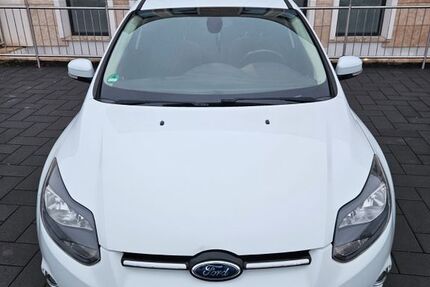 Ford Focus 130.000 km 5.990 &euro; Erftstadt 50374