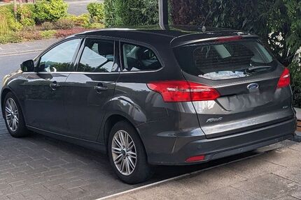 Ford Focus 75.800 km 8.100 &euro; Neunkirchen 53819