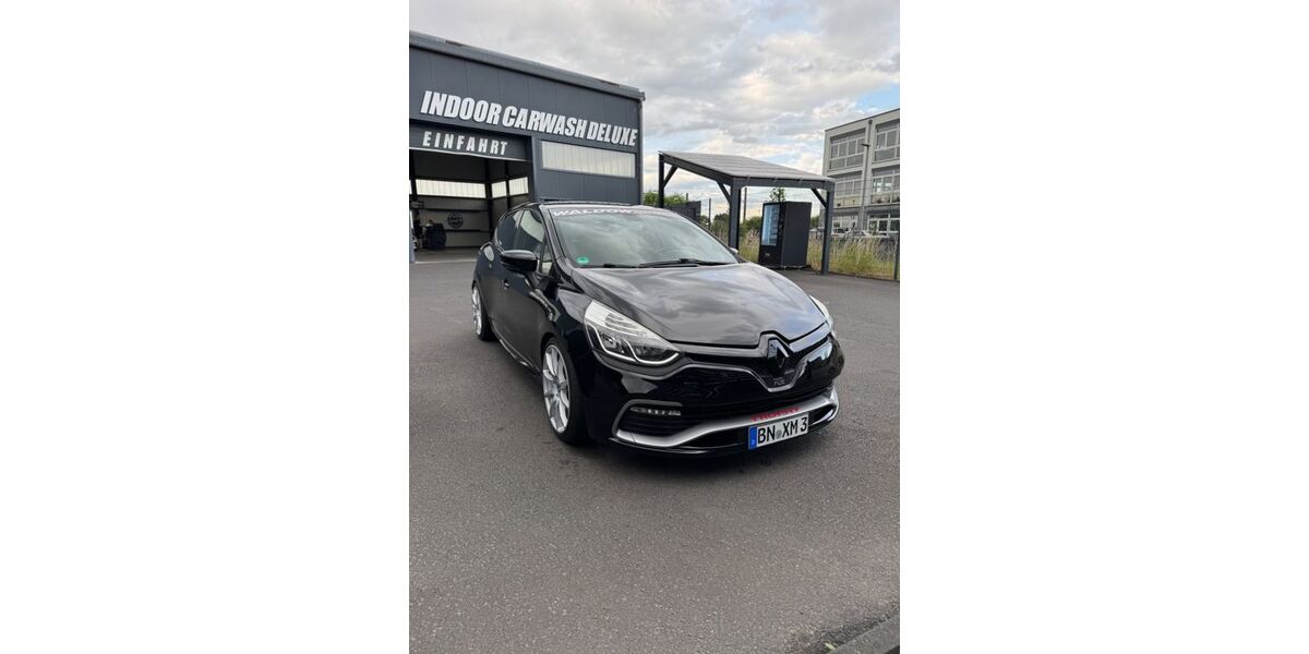Renault Clio 97.200 km 14.999 &euro; Bonn 53121