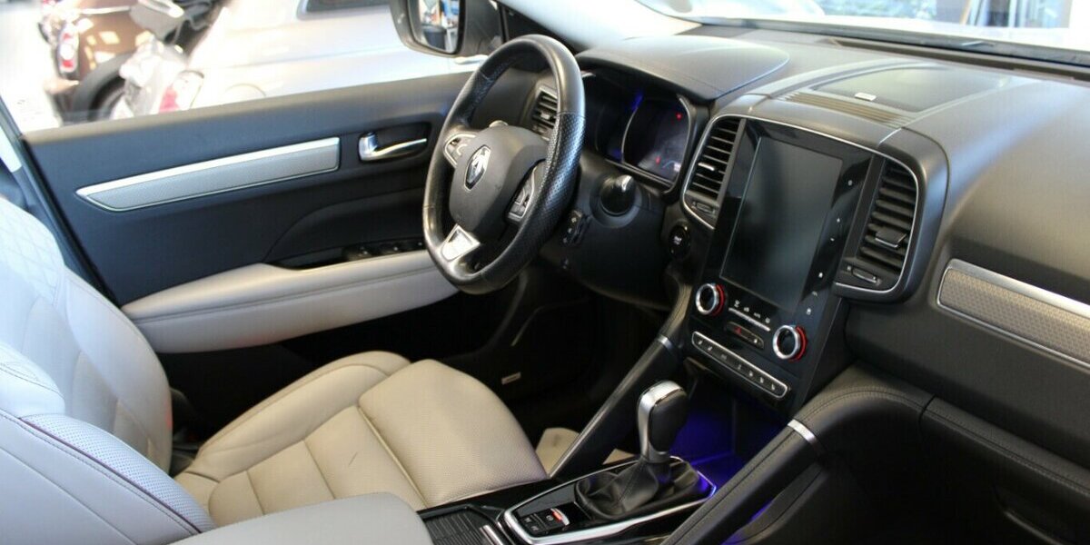 Renault Koleos Blue dCi 190 4WD x-tronic INITIALE PARIS 63.465 km 16.980 &euro; Euskirchen 53881