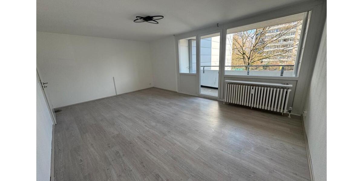 Erdgeschoßwohnung Bergisch Gladbach Frankenforst - 4 Zimmer, 104 m&sup2;, 1.600&euro; | Angebot:24616463