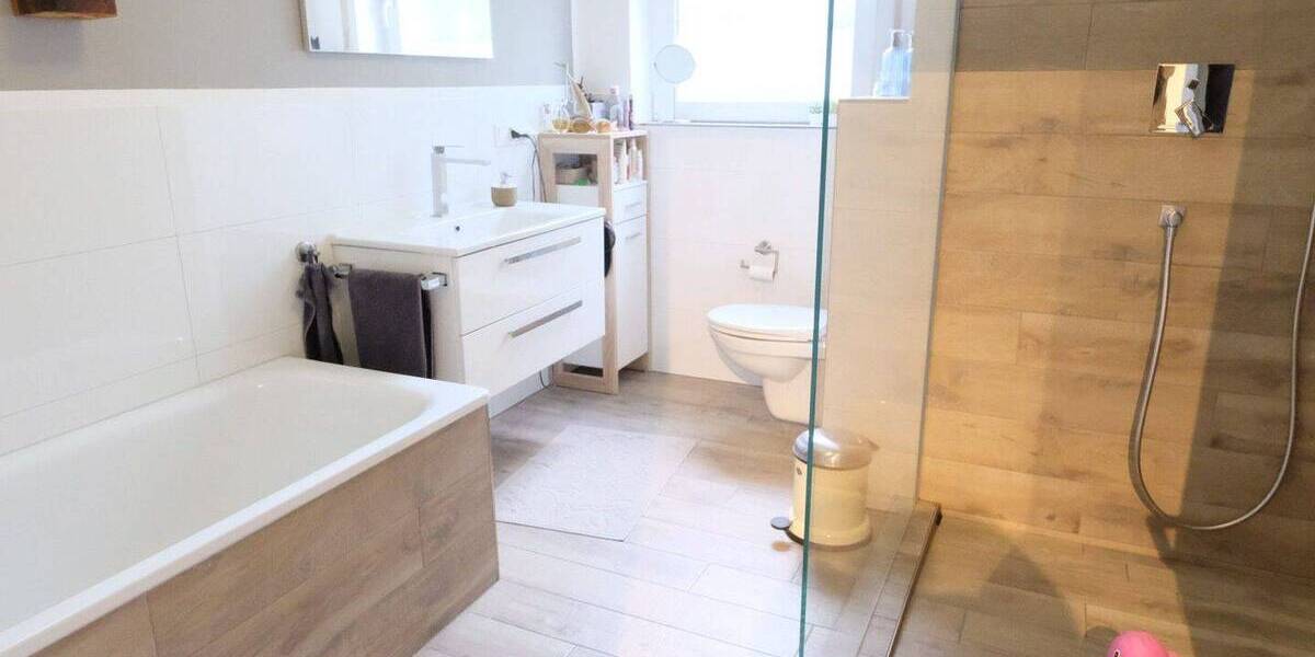 Doppelhaushälfte Rösrath - 4 Zimmer, 138 m&sup2;, 1.500&euro; | Angebot:26540381