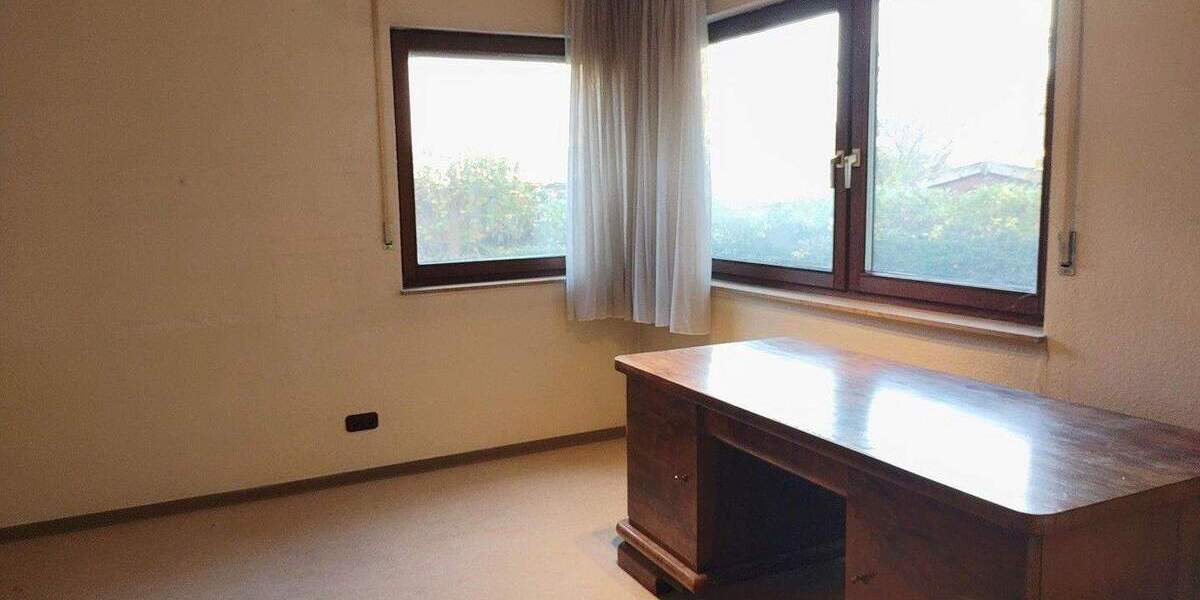 Reihenmittelhaus Bonn Muffendorf - 7 Zimmer, 220 m&sup2;, 695.000&euro; | Angebot:25747696