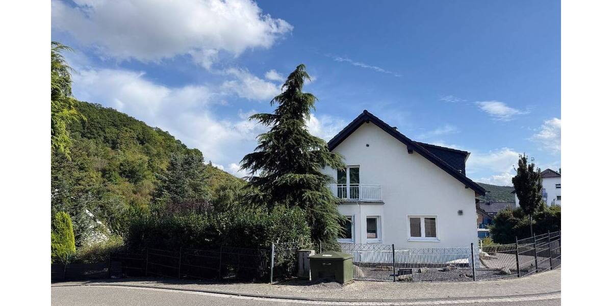 Einfamilienhaus Bad Neuenahr-Ahrweiler Lohrsdorf - 6 Zimmer, 231 m&sup2;, 618.000&euro; | Angebot:25742973