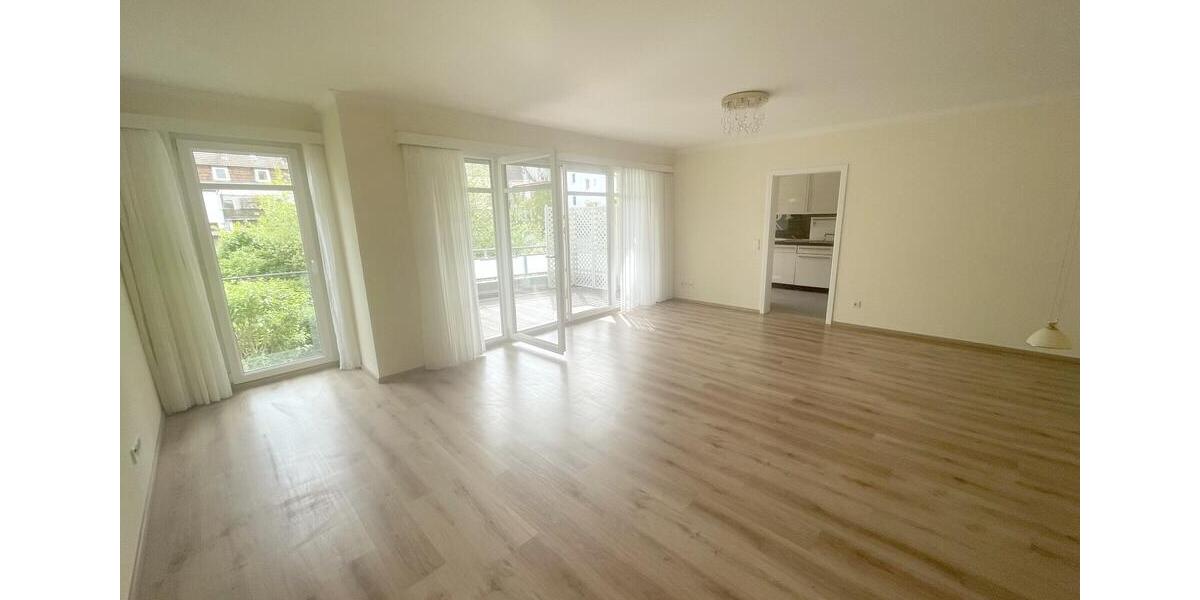 Etagenwohnung Siegburg - 3 Zimmer, 98 m&sup2;, 1.300&euro; | Angebot:26477678