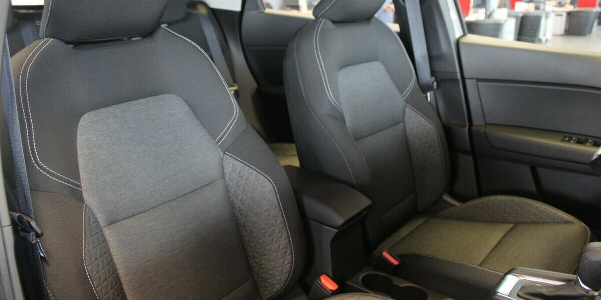 Renault Captur TCe Mild Hybrid Evolution 42.263 km 17.980 &euro; Euskirchen 53881