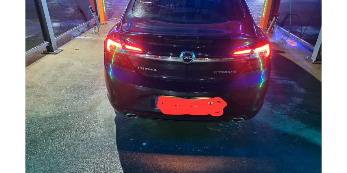 Opel Insignia 116.000 km 8.900 &euro; Köln 51107