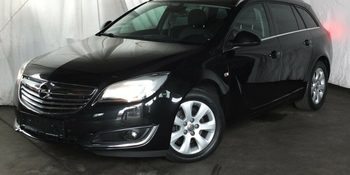 Opel Insignia WM26:EDITION NAVI PARKPILOT/KAMERA 17 Zol 96.093 km 9.698 &euro; Köln 50858