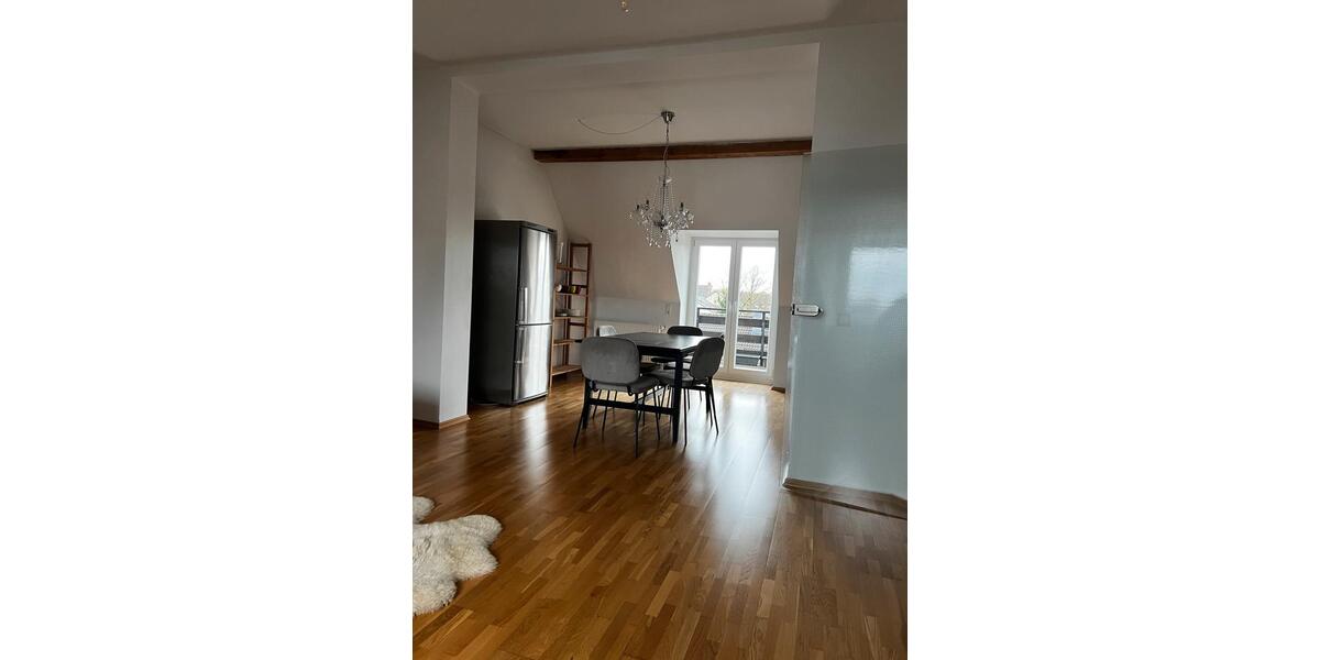 Dachgeschoßwohnung Köln Kalk - 3 Zimmer, 70 m&sup2;, 1.500&euro; | Angebot:25844081