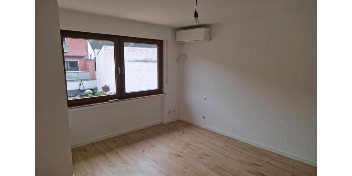 Einfamilienhaus Mayschoß - 3 Zimmer, 79 m&sup2;, 460&euro; | Angebot:25795781