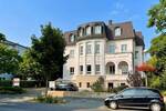 Wunderschöne, großzügige AltbauWohnung! Großer Balkon-toller Schnitt-zentral gelegen