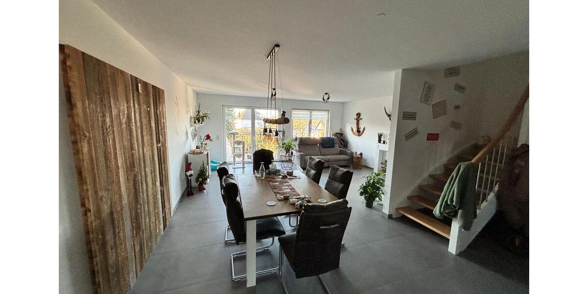 Maisonettenwohnung Troisdorf Altenrath - 4 Zimmer, 113 m&sup2;, 1.469&euro; | Angebot:24601185