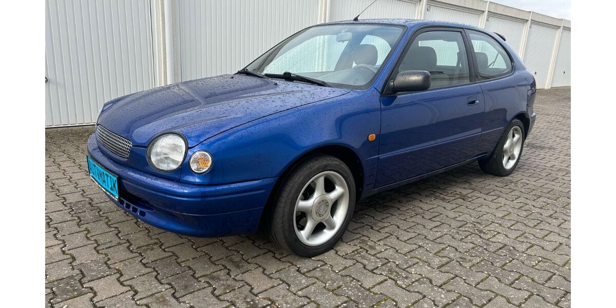 Toyota Corolla 182.000 km 3.300 &euro; Bornheim 53332