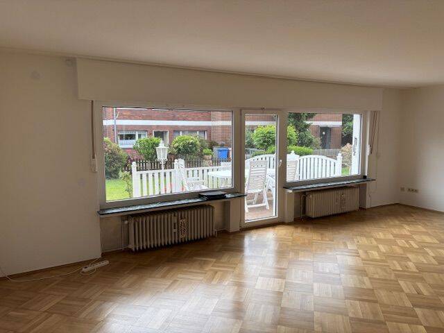 Ruhiglage Dottendorf! Geräumige 2-Zimmerwohnung mit Duschbad, Parkett und Terrasse