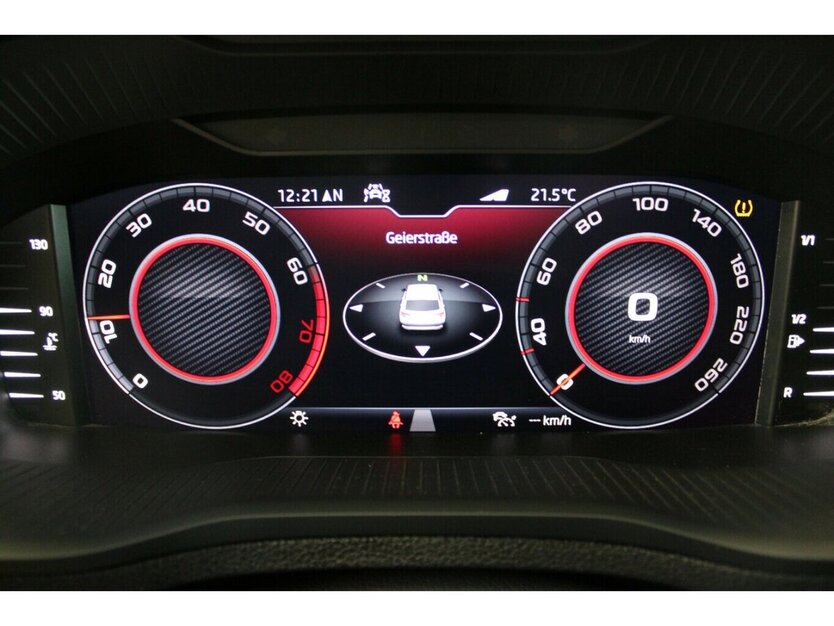 Skoda Karoq 1,5 TSI ACT Sportline 60.250 km 21.980 € Euskirchen 53881