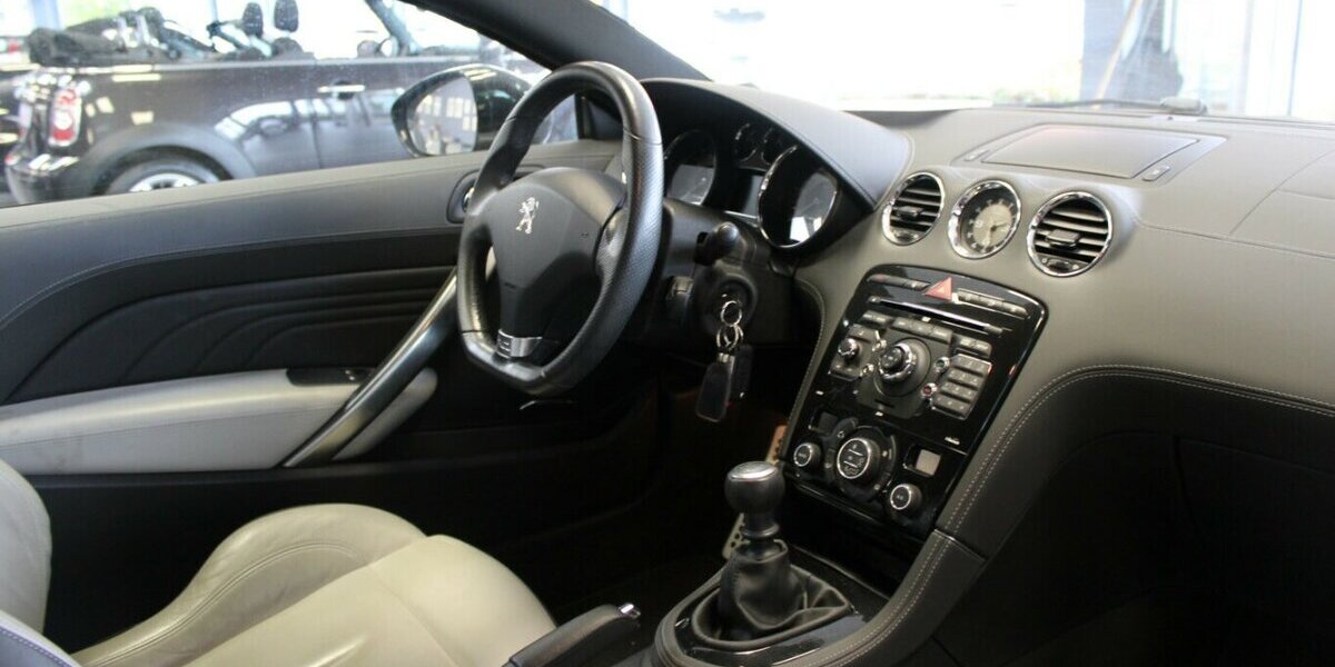 Peugeot RCZ 1.6 200 THP 109.100 km 11.480 &euro; Euskirchen 53881
