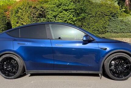 Tesla Model Y 28.500 km 33.990 &euro; Bad Honnef 53604