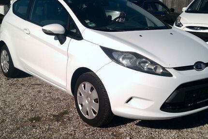 Ford Fiesta 180.000 km 1.699 &euro; Bonn 53227