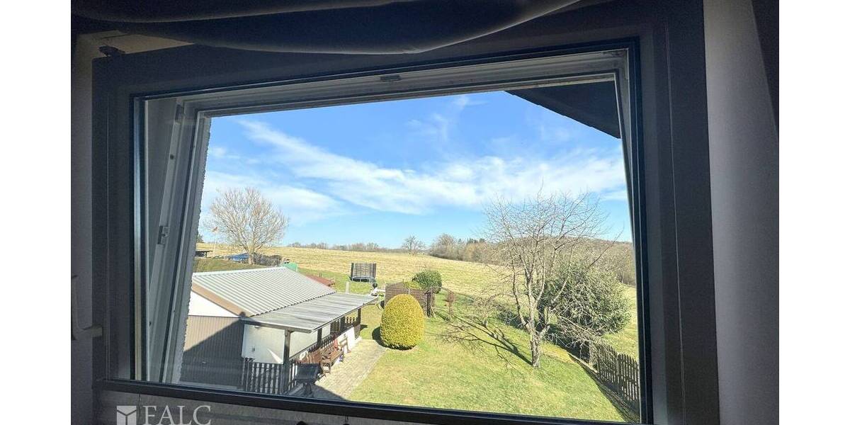 Etagenwohnung Ruppichteroth Schönenberg - 4 Zimmer, 134 m&sup2;, 339.000&euro; | Angebot:19954353