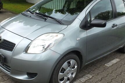Toyota Yaris 91.970 km 5.704 &euro; Köln-Marsdorf/Junkersdorf 50858