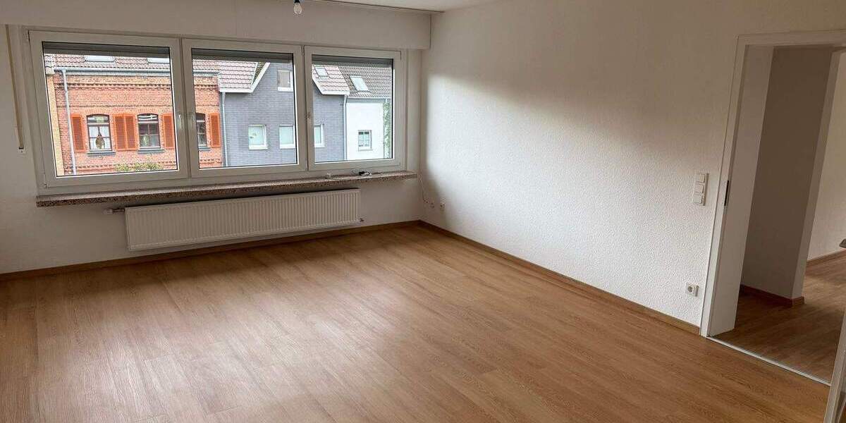 Etagenwohnung Brühl Pingsdorf - 3 Zimmer, 84 m&sup2;, 1.000&euro; | Angebot:25726743